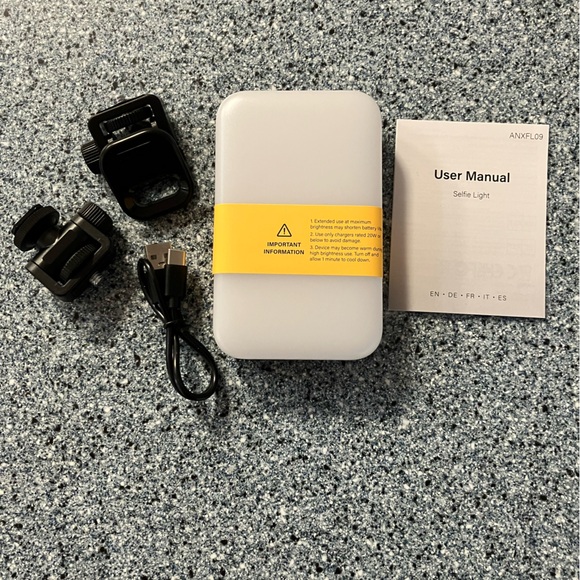 Selfie Light with Soft Diffuser & Built-in Stand 96 LED Rechargeable Clip Light - Picture 11 of 12